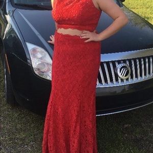 Size Large, 2 piece red dress